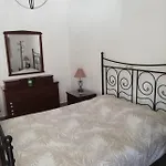 Paros All Apartman *