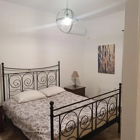 Paros All アパート